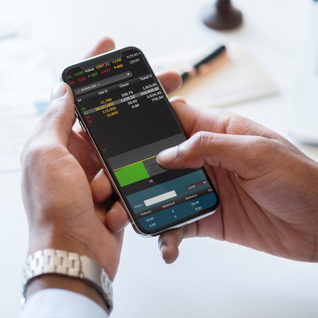 how crypto trading course works